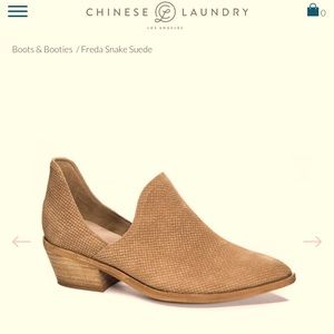 Chinese laundry Booties size 9